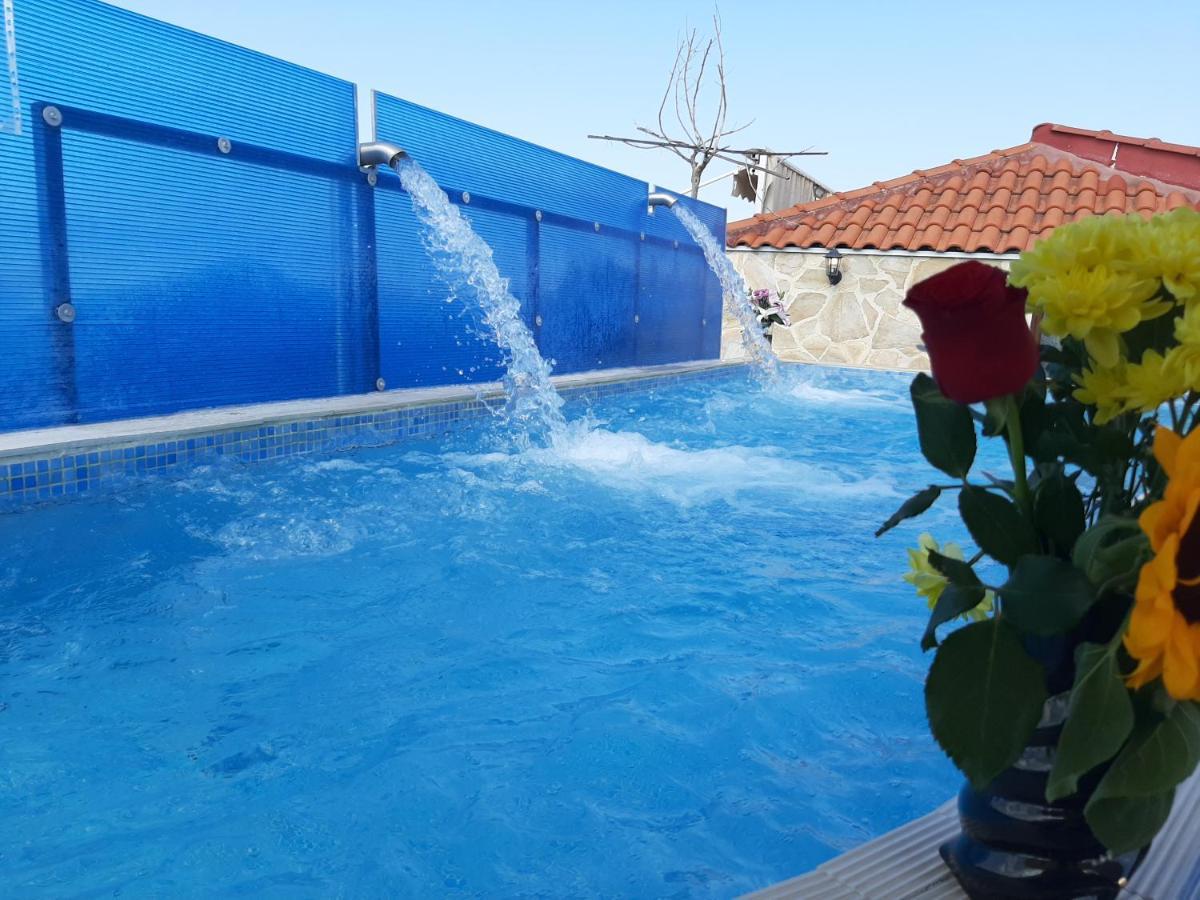 Hotel Flesvos Pefkochori Bagian luar foto