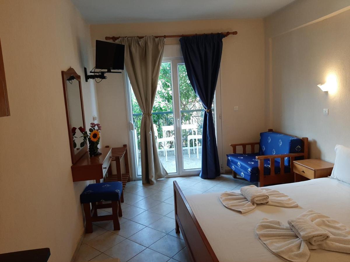 Hotel Flesvos Pefkochori Bagian luar foto