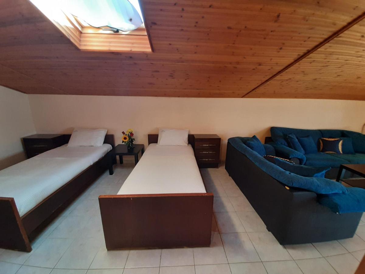 Hotel Flesvos Pefkochori Bagian luar foto