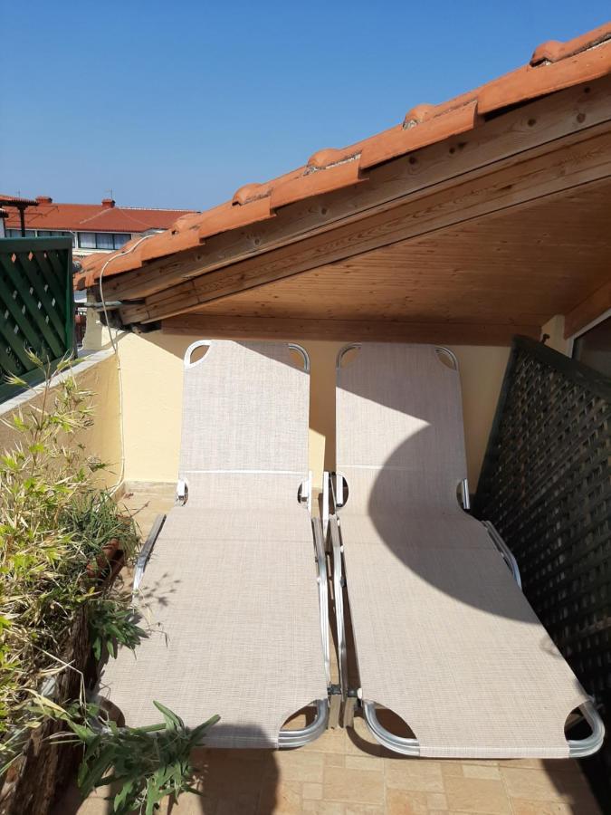 Hotel Flesvos Pefkochori Bagian luar foto