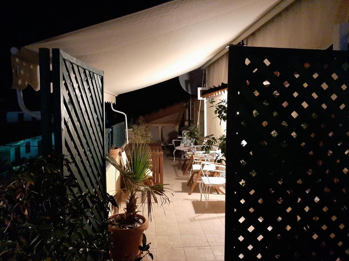 Hotel Flesvos Pefkochori Bagian luar foto