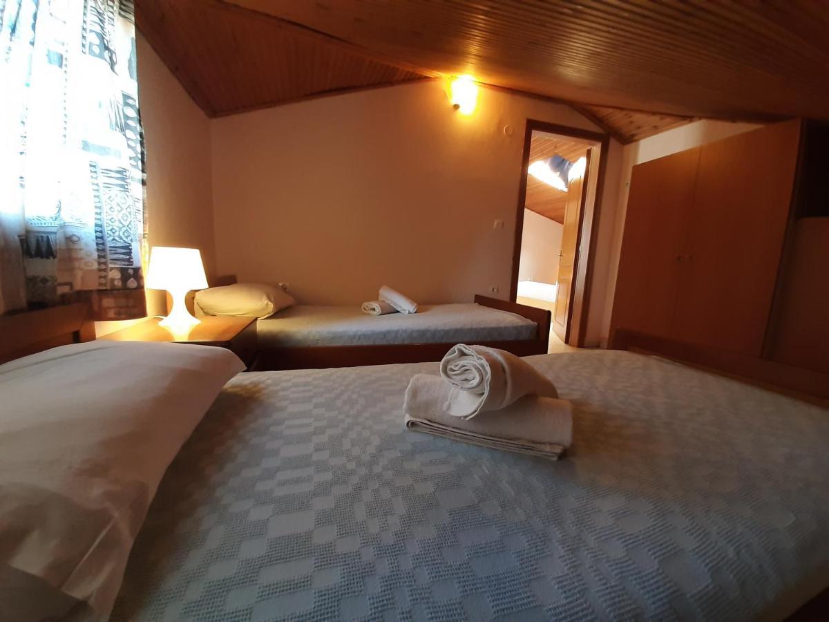 Hotel Flesvos Pefkochori Bagian luar foto