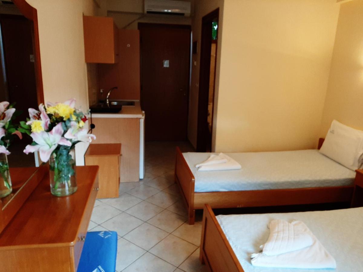 Hotel Flesvos Pefkochori Bagian luar foto