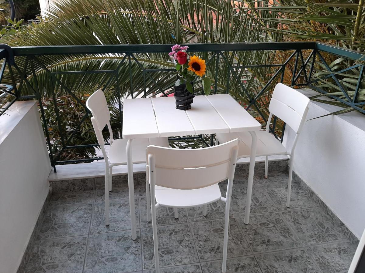 Hotel Flesvos Pefkochori Bagian luar foto