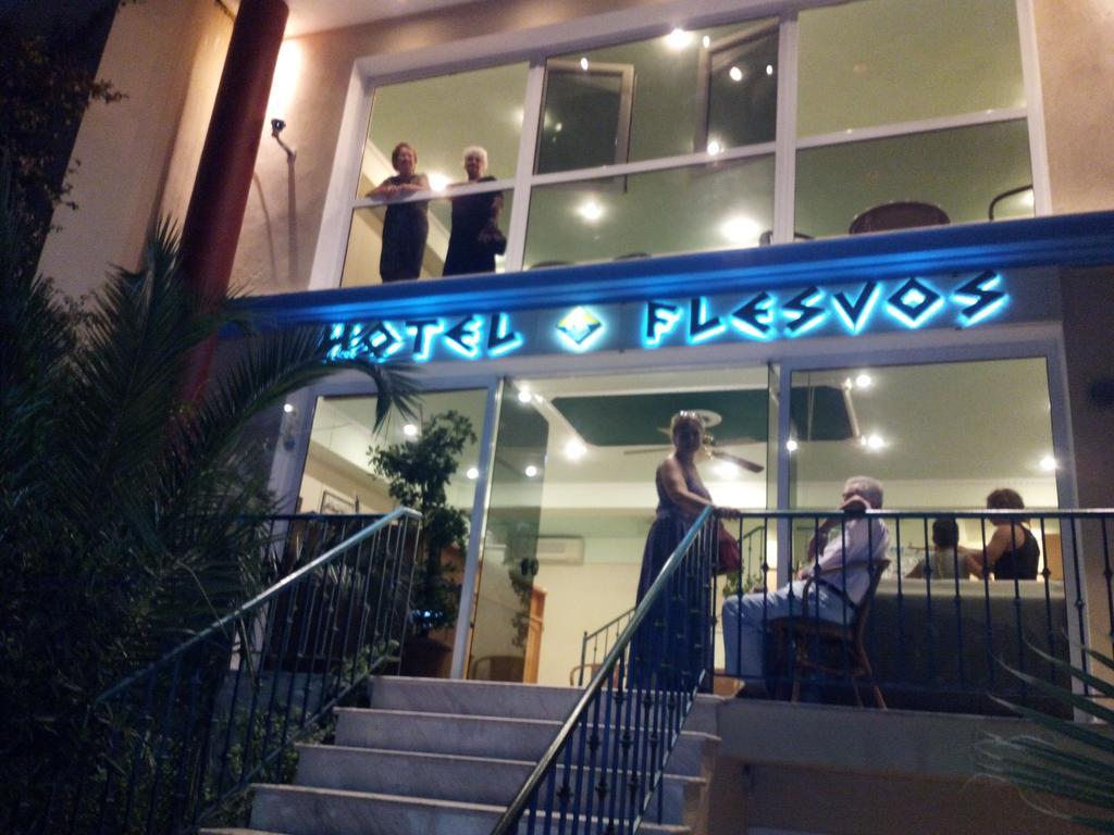 Hotel Flesvos Pefkochori Bagian luar foto