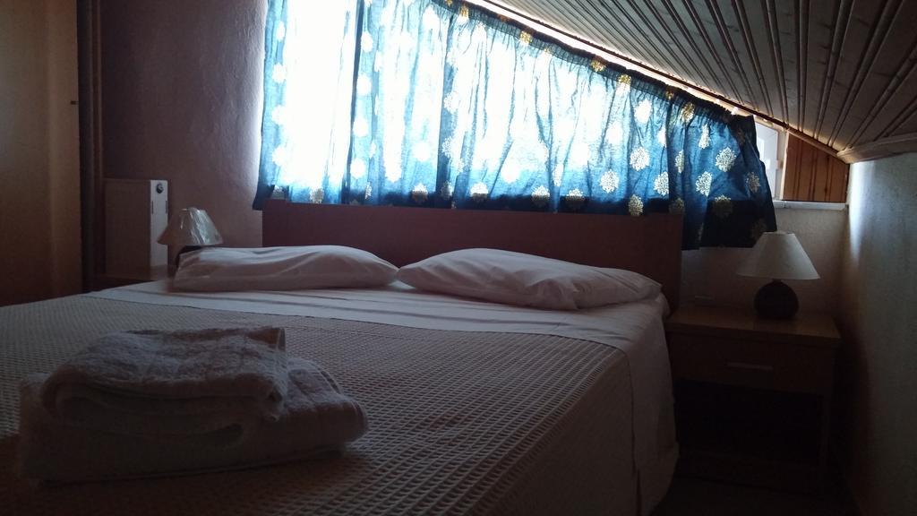 Hotel Flesvos Pefkochori Bagian luar foto