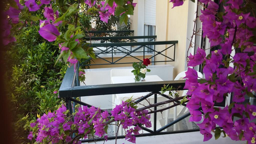 Hotel Flesvos Pefkochori Bagian luar foto