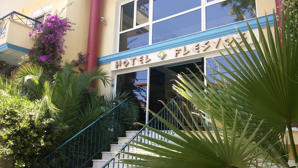 Hotel Flesvos Pefkochori Bagian luar foto